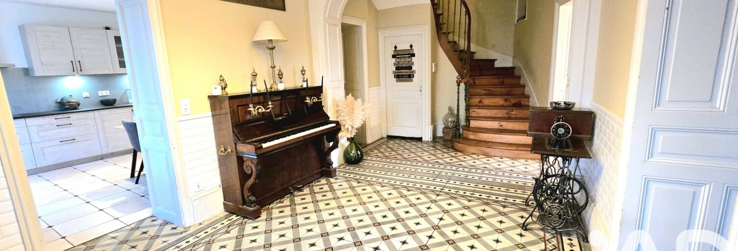 Maison 8 Pièces 340 m² à vendre à Néronde-sur-Dore (63120)