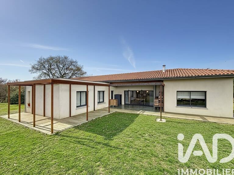 Vente Maison/villa 7 pièces — photo 1