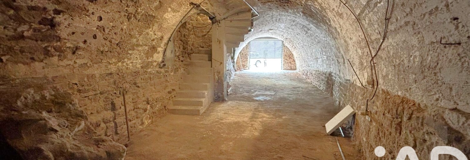 Garage  70 m² à vendre à Fréjus (83600)