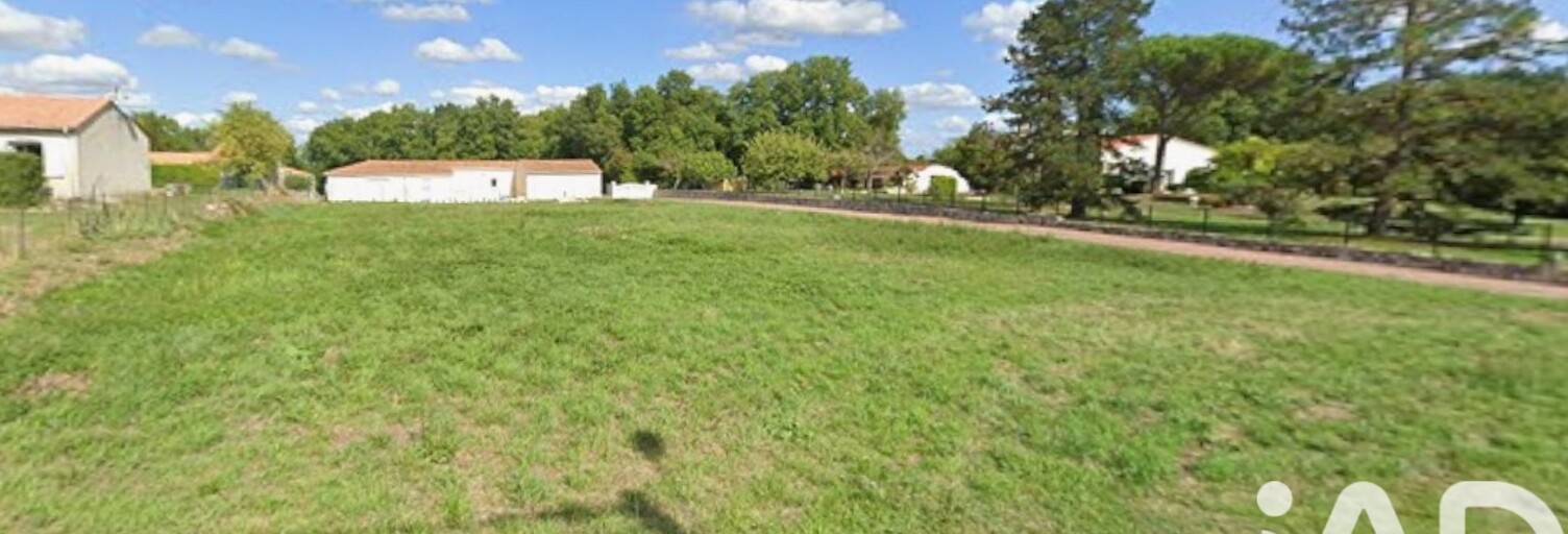 Terrain  2155 m² à vendre à Val-de-Cognac (16370)