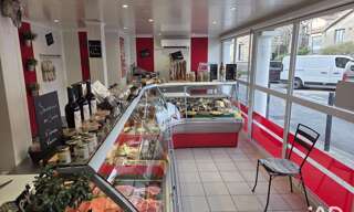 Commerce  70 m² à vendre à Félines (07340)