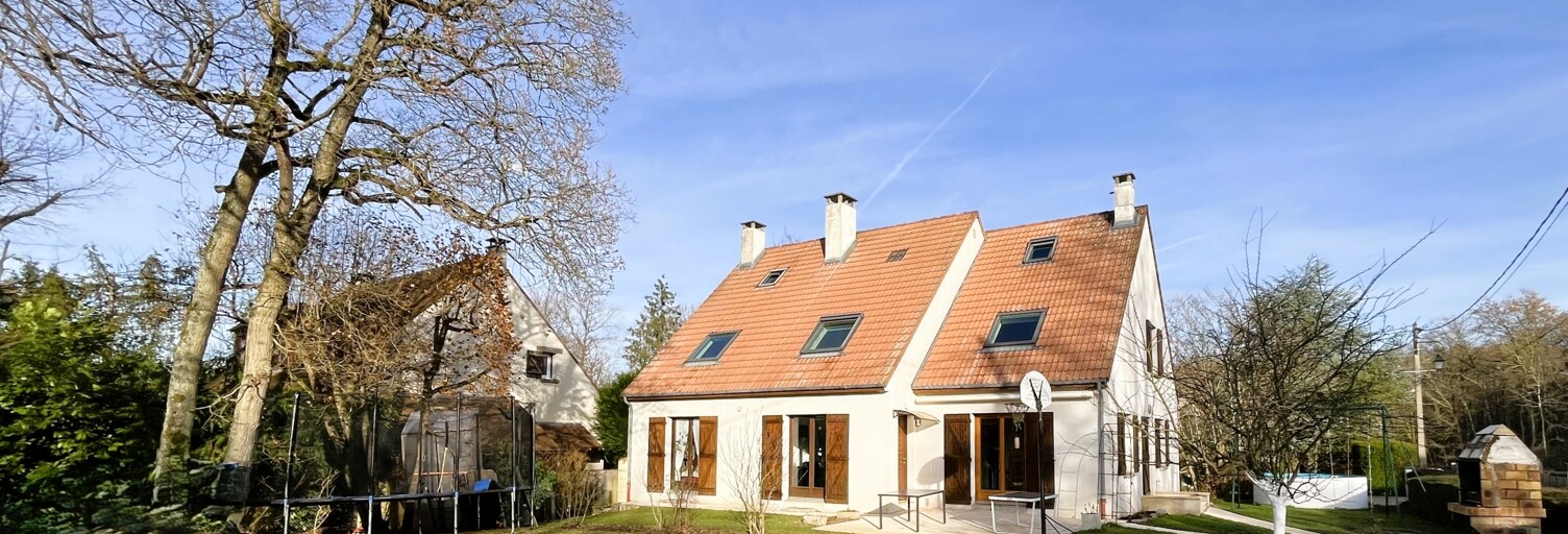 Maison 9 Pièces 261 m² à vendre à Le Mesnil-Saint-Denis (78320)