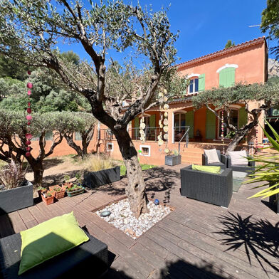 Maison 6 pièces 597000 €