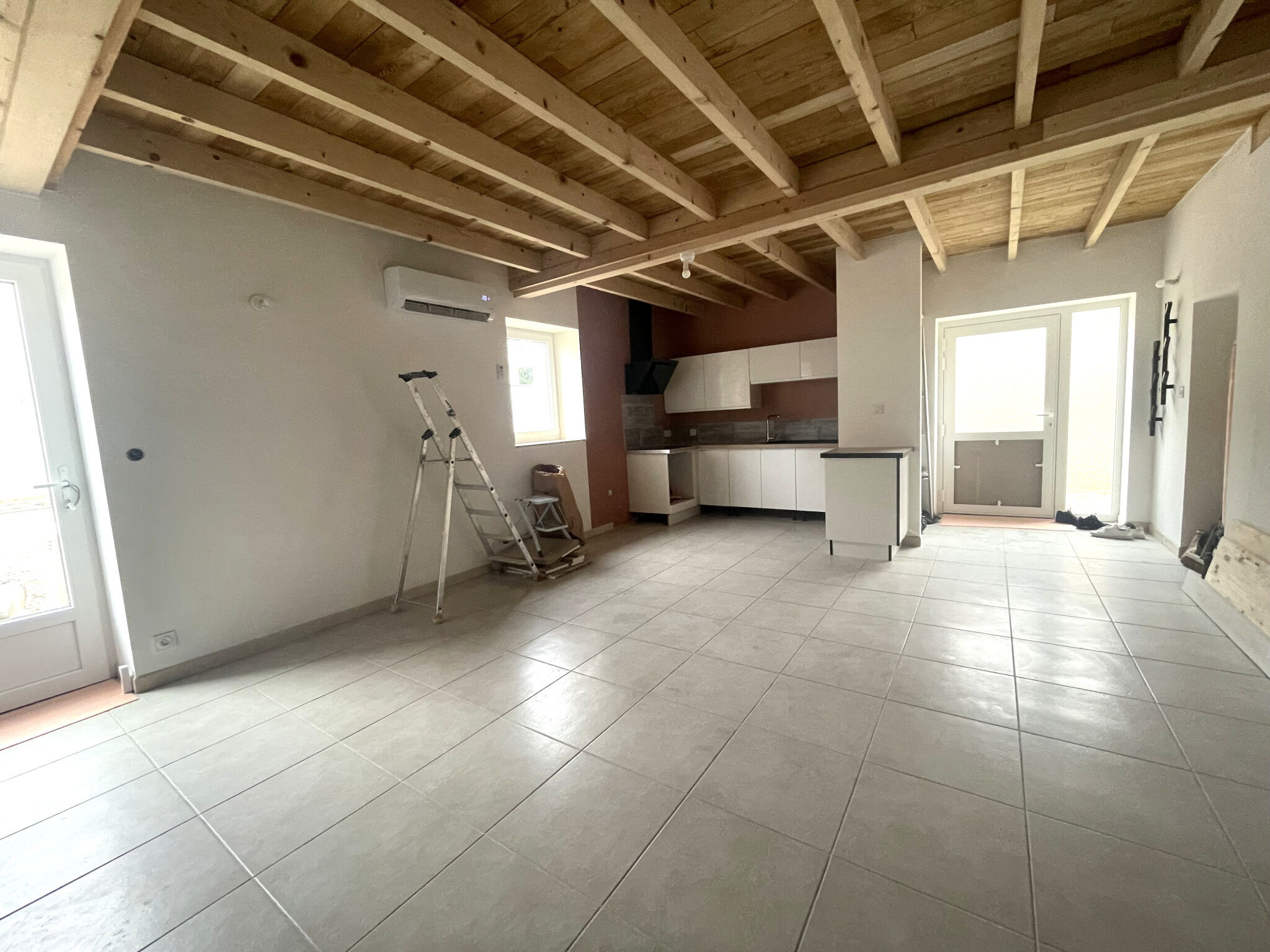 Villa / Maison  T4 à louer Saint-Rambert-d'Albon 26140