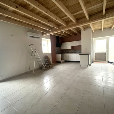 Maison 4 pièces 930 €