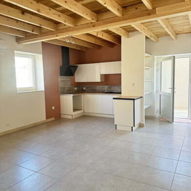 Maison 4 pièces 930 €