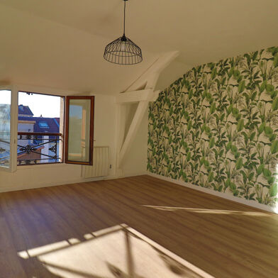 Appartement 3 pièces 690 €