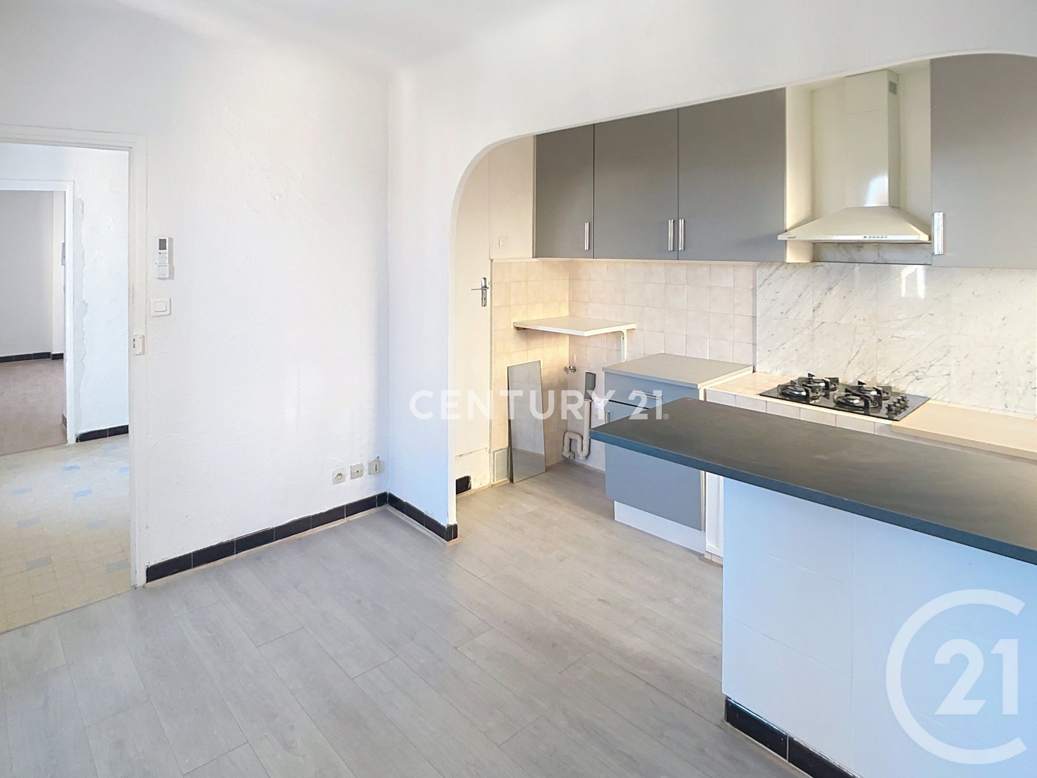 Appartement  T2 à louer Aubagne 13400