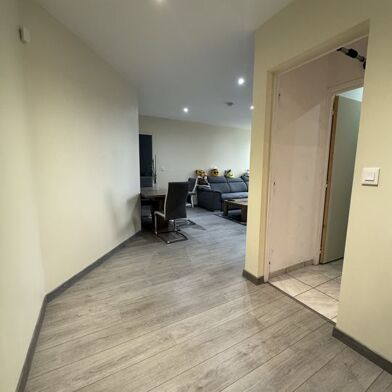 Appartement 2 pièces 830 €