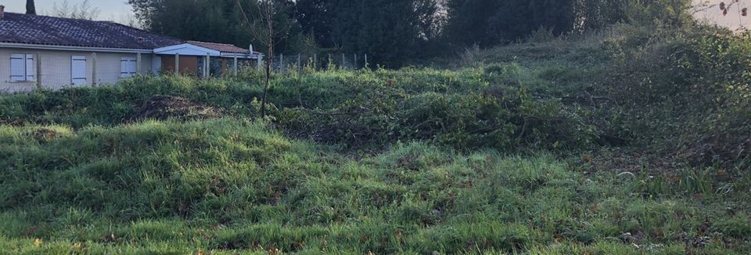 Terrain   m² à vendre à Vertheuil (33180)