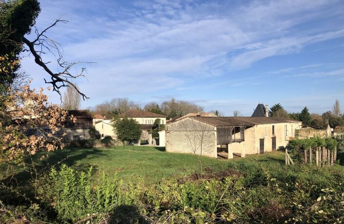 TERRAIN CONSTRUCTIBLE NON VIABILISE 655 m2 2ème LIGNE — photo 2