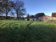 TERRAIN CONSTRUCTIBLE NON VIABILISE 686 m2 2ème LIGNE — photo 2