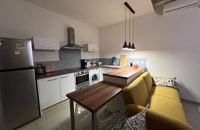 Nîmes centre, quartier de la gare / Ste Perpétue, immeuble de 3 appartements loués et vendus meublés — photo 2
