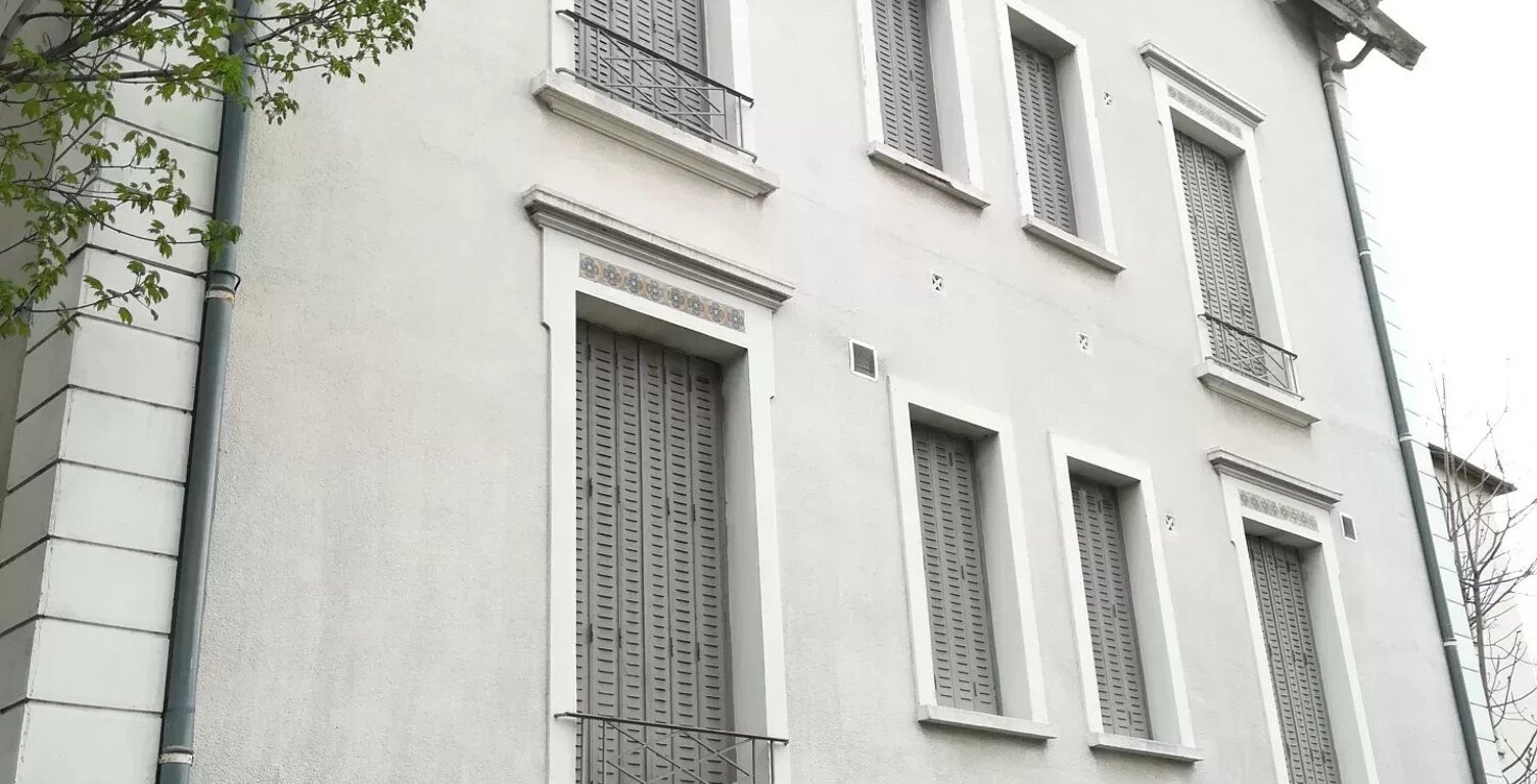 Studio VILLEURBANNE proximité La Doua — photo 1