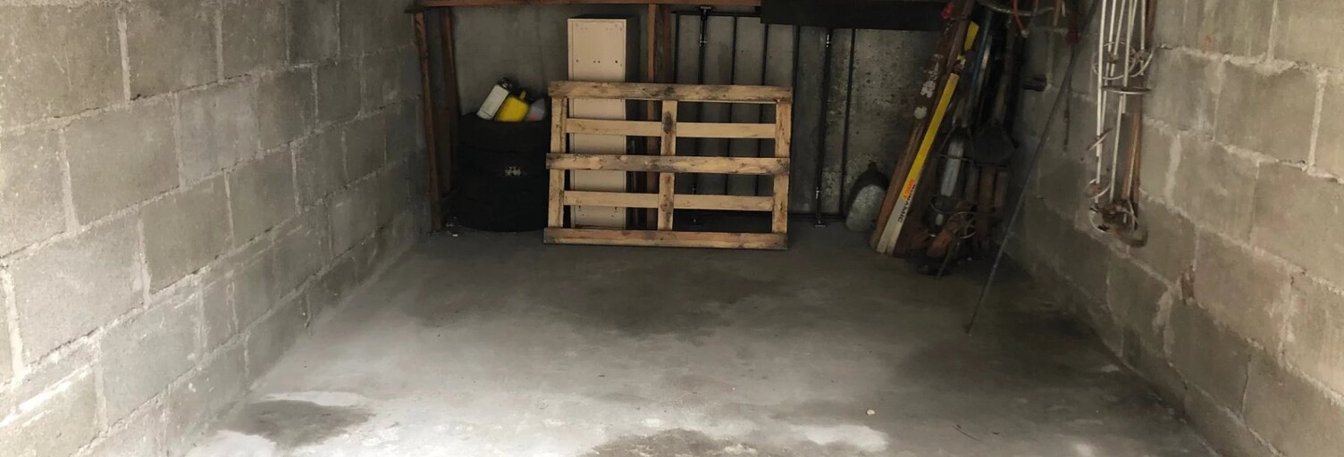 Garage  11 m² à louer à Saint-Paul-de-Varces (38760)