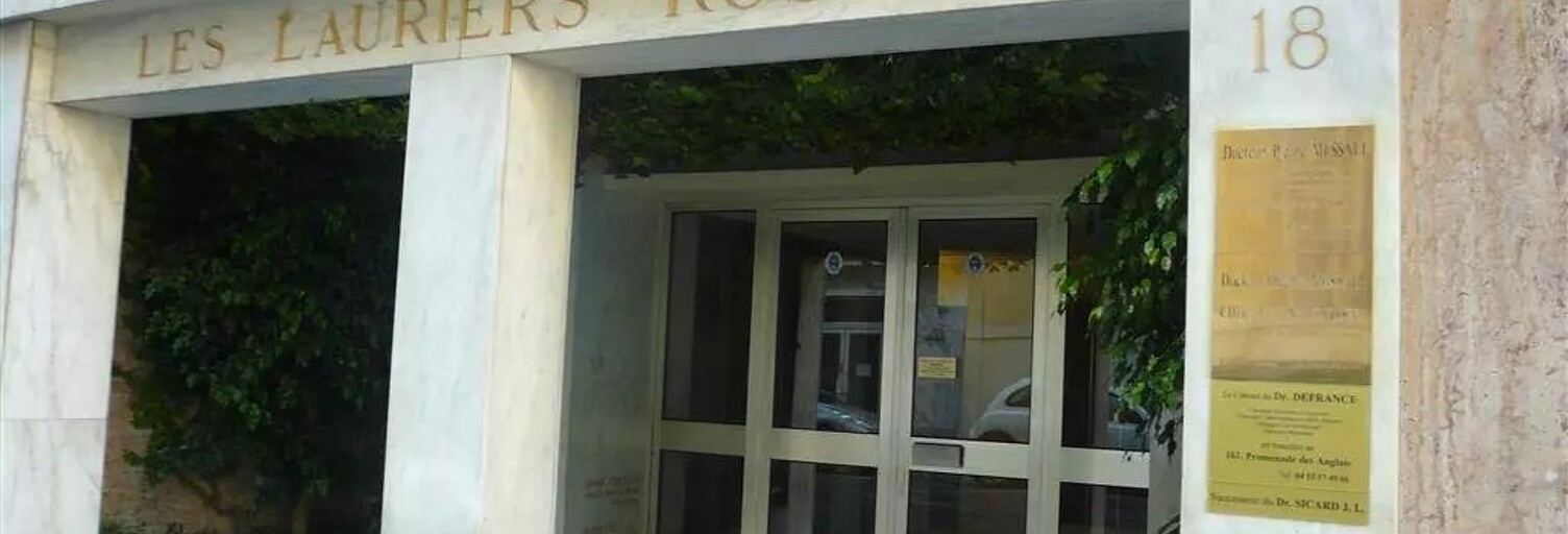 Garage   m² à louer à Nice (06000)