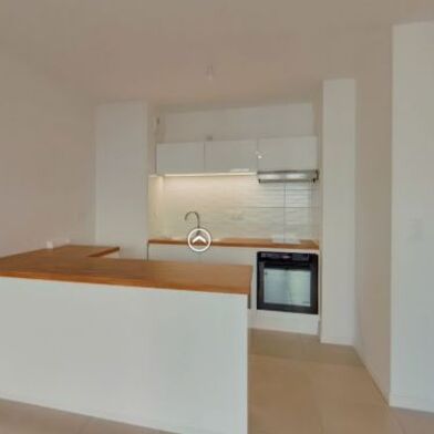 Appartement 2 pièces 721 €