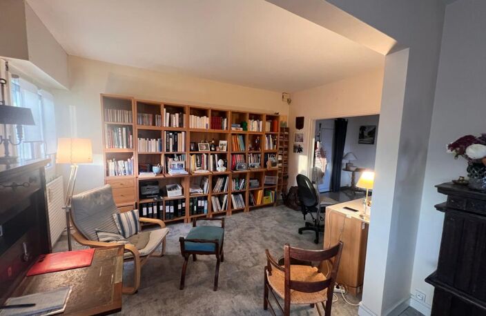 Appartement À Vendre — photo 2