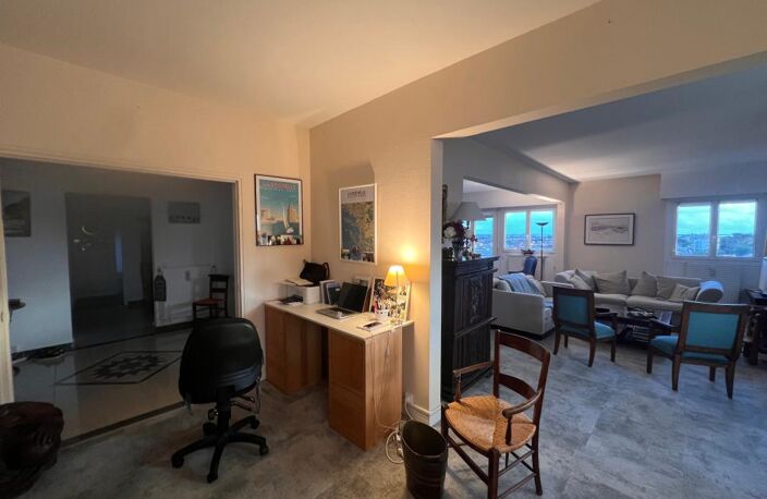 Appartement À Vendre — photo 3