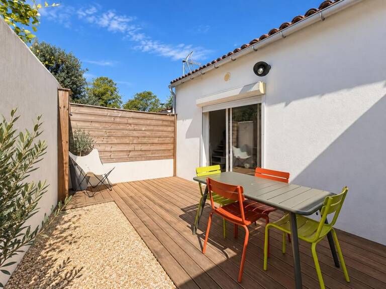 À vendre – Charmante maison en duplex à Saint-Martin-de-Ré — photo 1