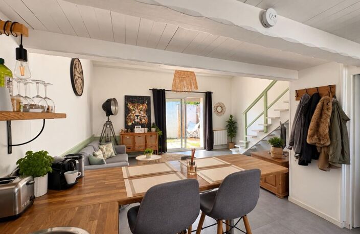 À vendre – Charmante maison en duplex à Saint-Martin-de-Ré — photo 3