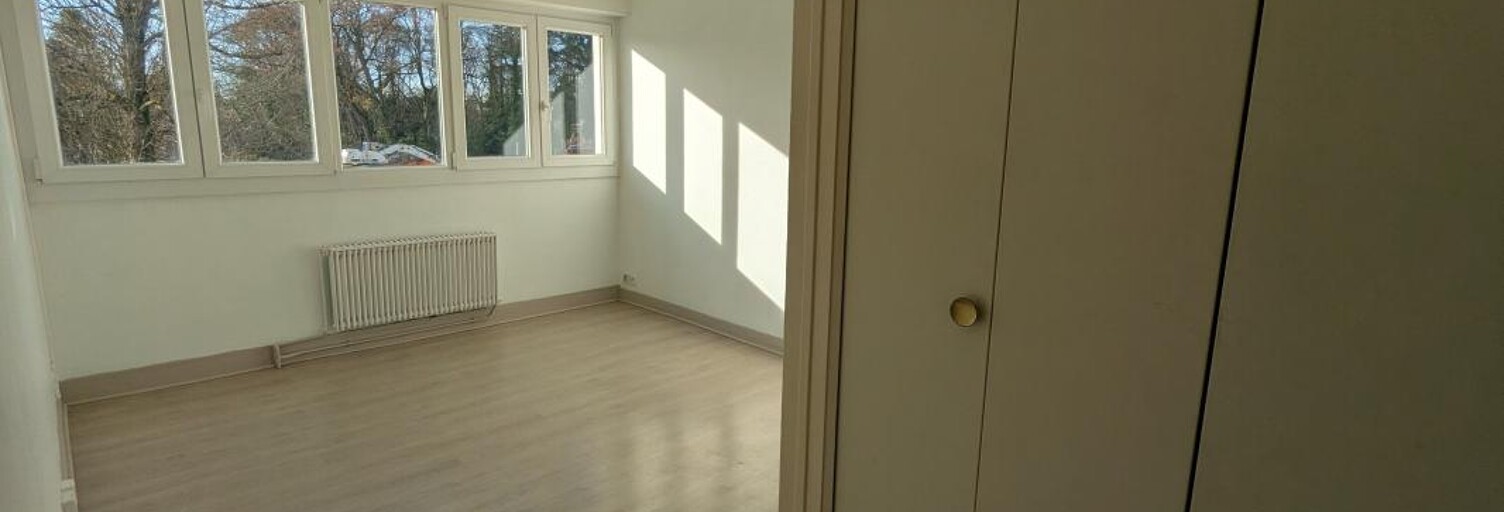 Appartement 1 Pièce 26 m² à louer à Saint-Jean-de-la-Ruelle (45140)