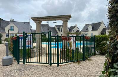 RESIDENCE LES TAMARIS Studio avec pièce de vie et kitchenette, entrée cabine, salle d'eau et wc indépendant, terrasse et jardinet. Plage Valentin à pieds, Piscine, aire de parking — photo du bien