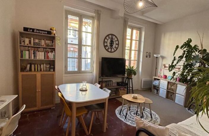 Appartement à Vendre T2 47m² aux Carmes — photo 2