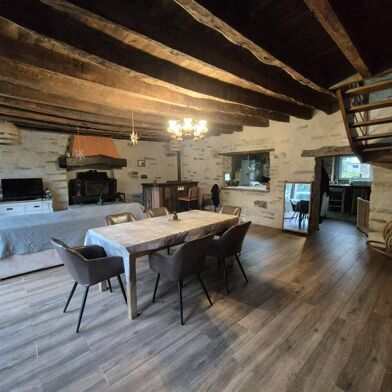 Maison 7 pièces 275600 €