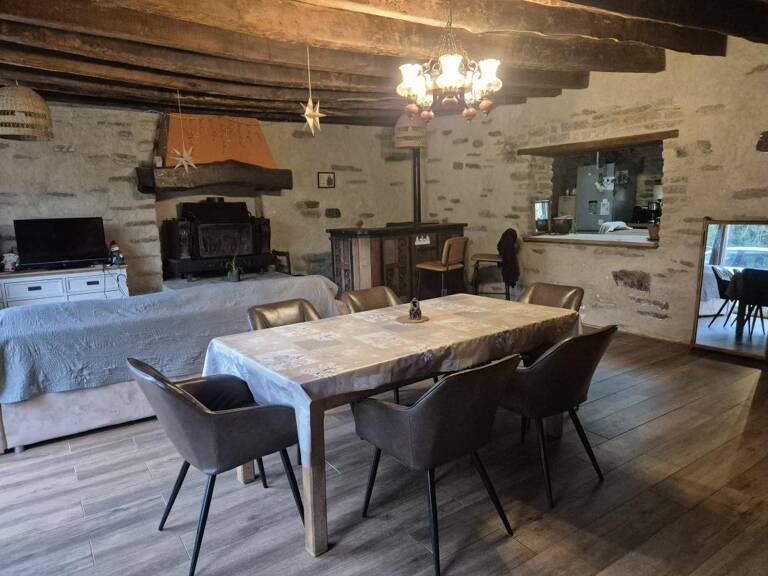 St Gorgon - Maison en pierres - 190 m² – Entièrement rénovée – Deux logements — photo 1