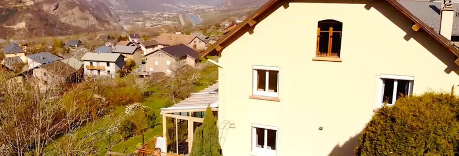 Maison 8 Pièces 222 m² à vendre à Saint-Martin-de-la-Porte (73140)