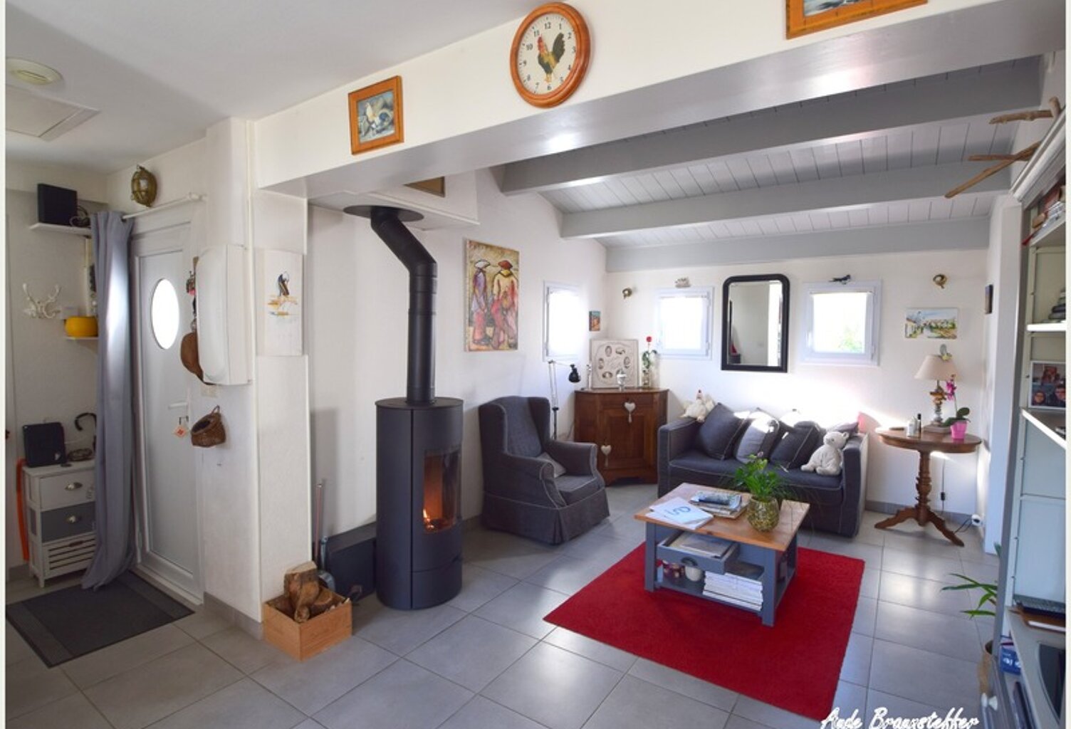 Maison à vendre 5 pièces LE BOIS PLAGE EN RE (17) de plain pied en parfait état à 2' de la plage et du centre ville — photo 1