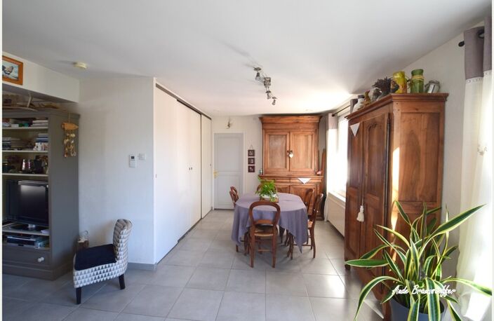 Maison à vendre 5 pièces LE BOIS PLAGE EN RE (17) de plain pied en parfait état à 2' de la plage et du centre ville — photo 2