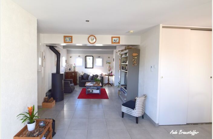 Maison à vendre 5 pièces LE BOIS PLAGE EN RE (17) de plain pied en parfait état à 2' de la plage et du centre ville — photo 3