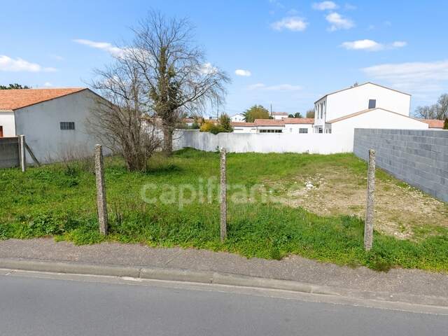 À VENDRE – Terrain à bâtir entièrement viabilisé 446 m² – Zone UB – Exposition Sud – 137 800 € HAI TTC — photo du bien