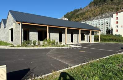Locaux commerciaux avec emplacement stratégique, forte visibilité — photo du bien