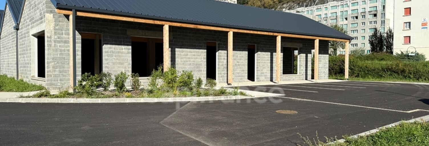Commerce 1 Pièce 430 m² à vendre à Lourdes (65100)