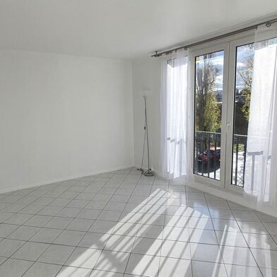 Appartement 2 pièces 1069 €