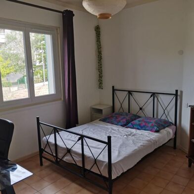 Appartement 1 pièces 700 €