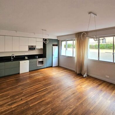 Appartement 3 pièces 2500 €