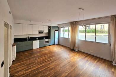 Appartement 3 pièces 2500 €