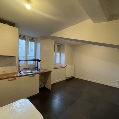 Appartement 1 pièces 824 €