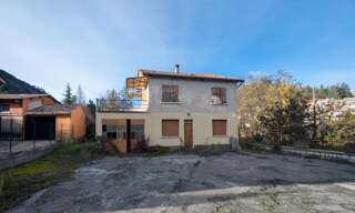 Maison  171 m² à vendre à La Motte-du-Caire (04250)