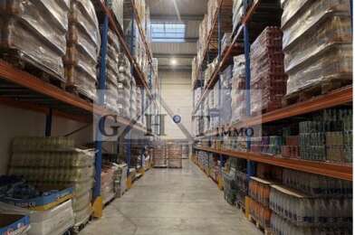 Local industriel  17690 €