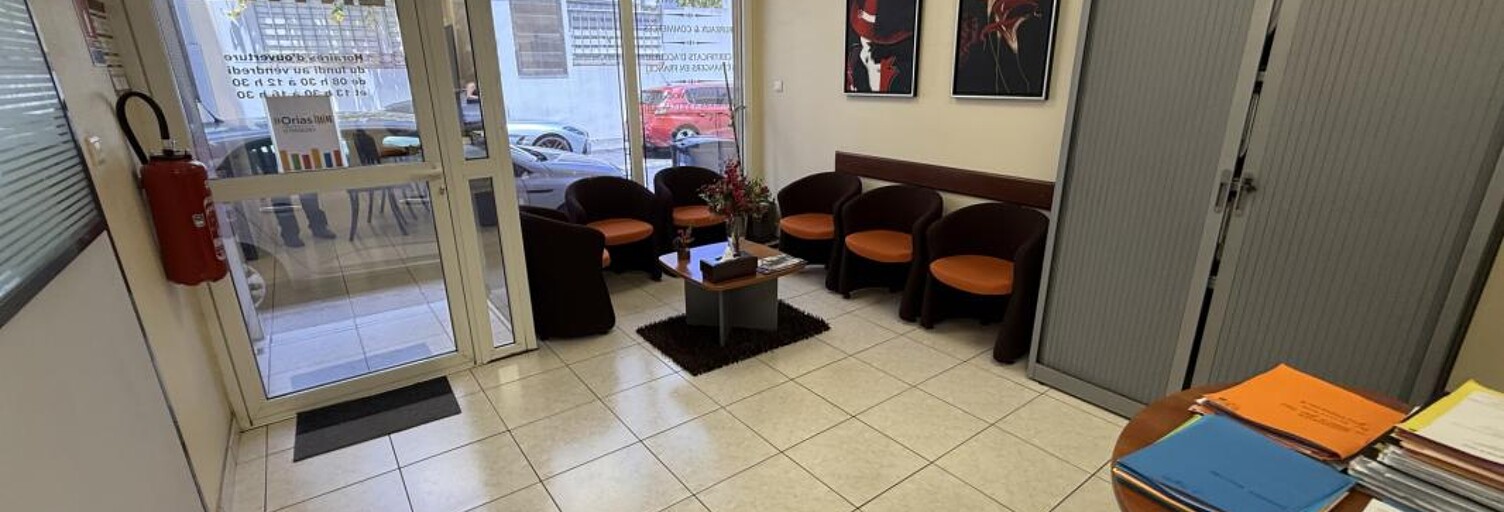 Local industriel  65 m² à vendre à Saint-Denis (97400)