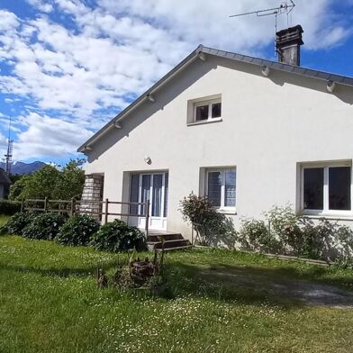 Maison 6 pièces 920 €