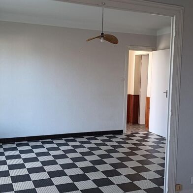 Maison 6 pièces 920 €