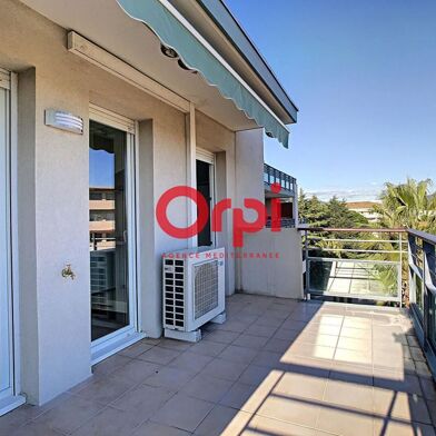 Appartement 3 pièces 1101 €