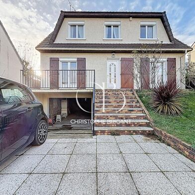 Maison 6 pièces 586500 €