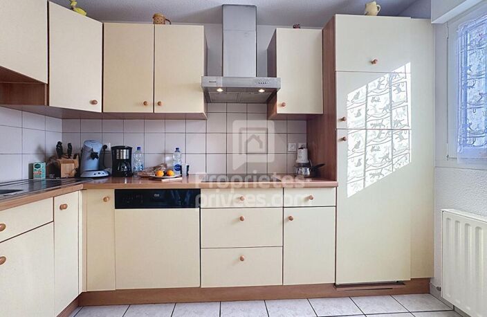 Bel appartement lumineux avec loggia, cellier et parking — photo 3